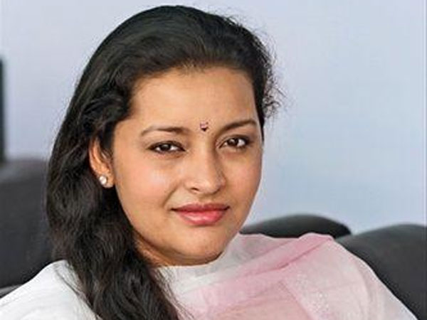Pawan Kalyan Ex Wife Renudesai's Engagment