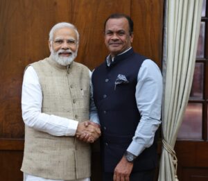 komatireddy meets pm modi