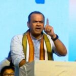 komatireddy venkat reddy fire on cm kcr