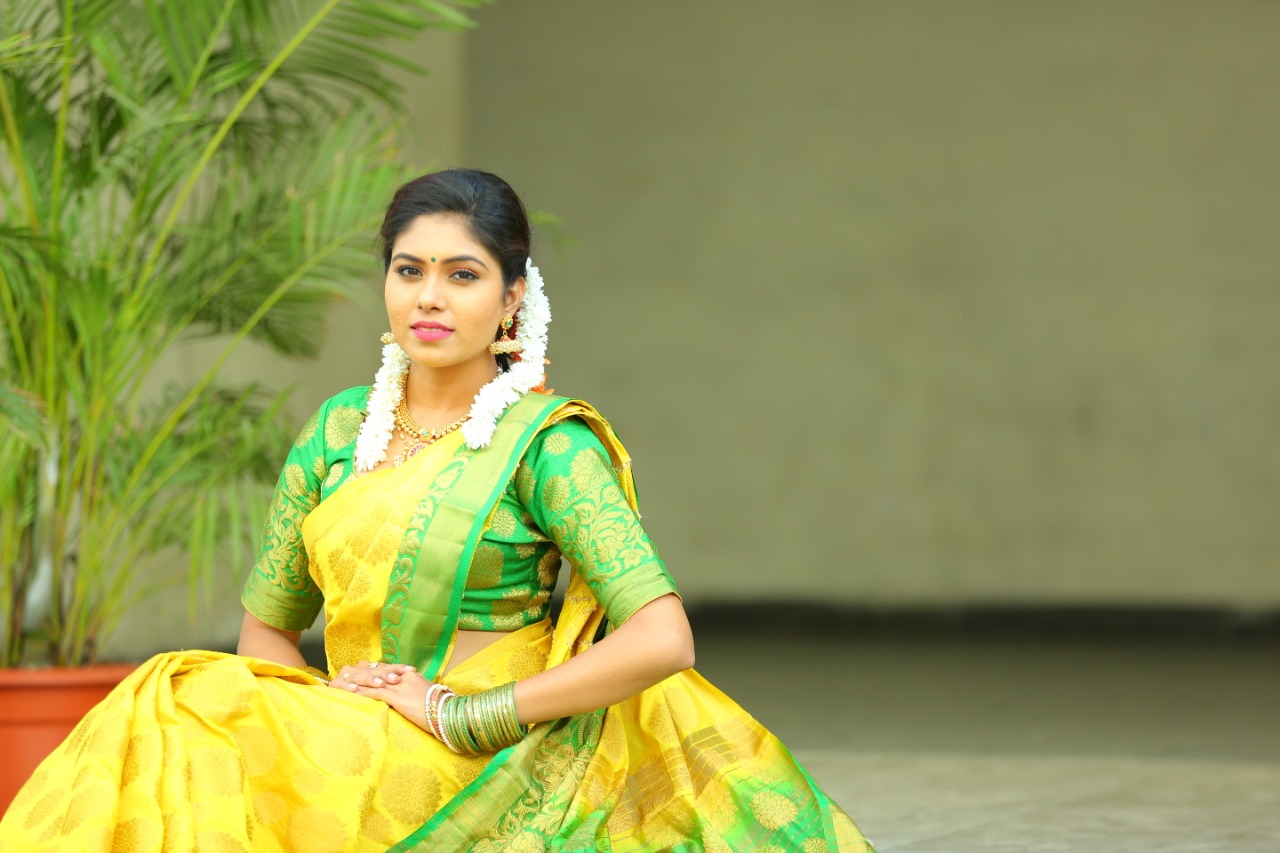 Jabardasth and Adirindi Actress Sayta Sri Age, Height, Biography