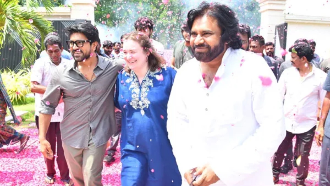 Pawan Kalyan, Ram Charan and Anna Lezhneva in Chiranjeevi House Celebrations